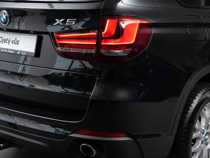 BMW X5 xDrive30d - fotka 9 z 23