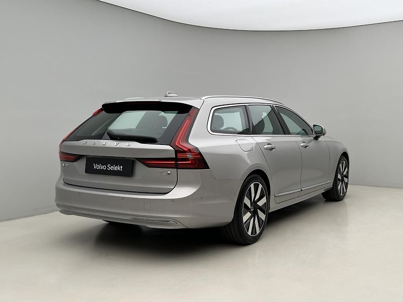 Volvo V90 T6 AWD RECHARGE BRIGHT PLUS  - fotka 13 z 46