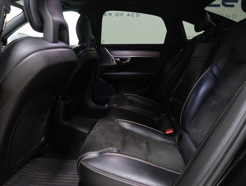 Volvo S90 2,0 T8 TWINENGINE AWD R-DESIGN - fotka 41 z 52