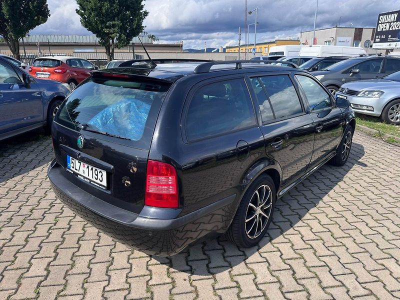 Škoda Octavia (2006) 1,6 MPI 75 KW GO MOTORU - fotka 5 z 47