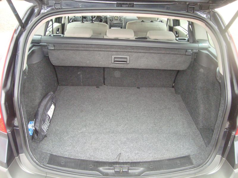 Renault Mégane (2006) 1,5dci - fotka 5 z 13