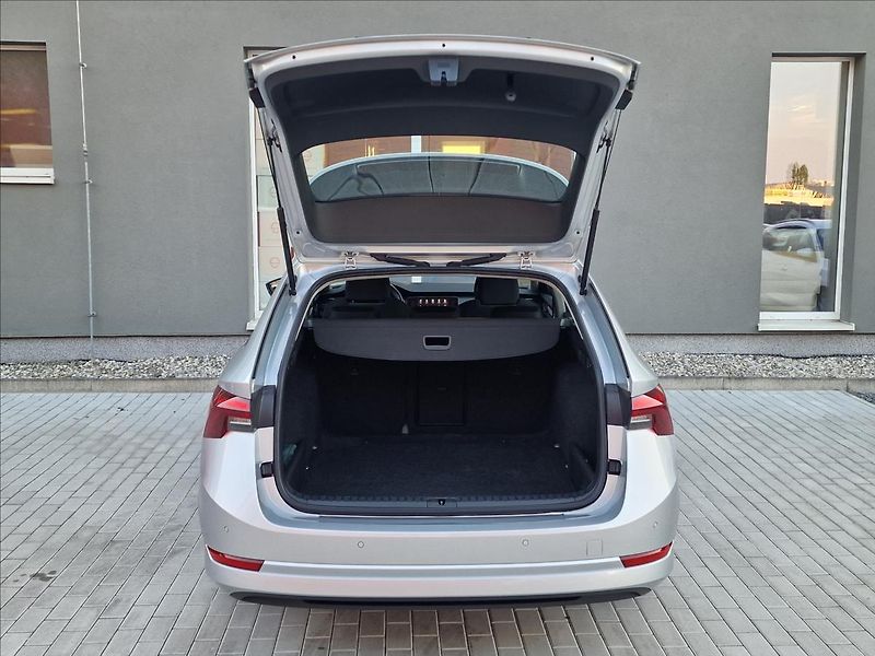Škoda Octavia 2.0TDI Combi, původ ČR,1.Maj. - fotka 40 z 50