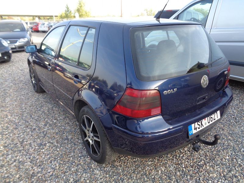 Volkswagen Golf 1,9 TDI - fotka 9 z 17