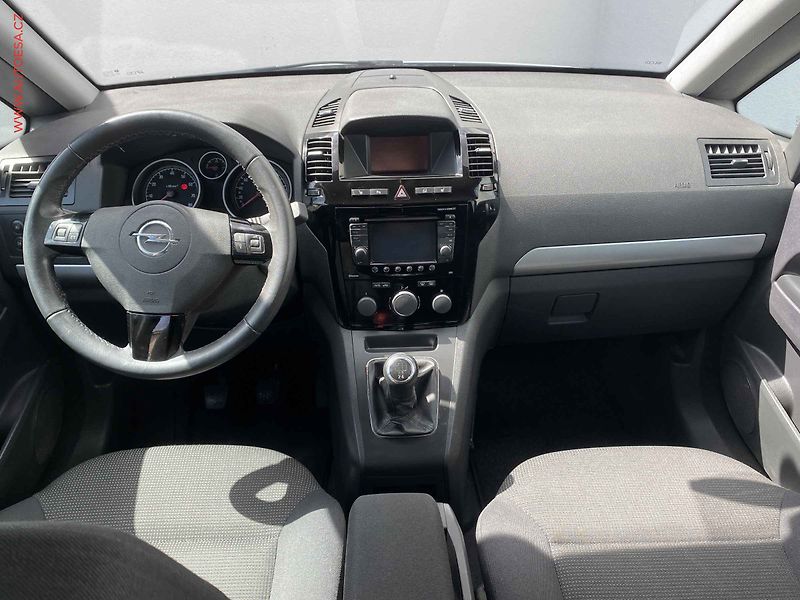 Opel Zafira (2014) 1.8 16V, Family, bixen - fotka 8 z 17