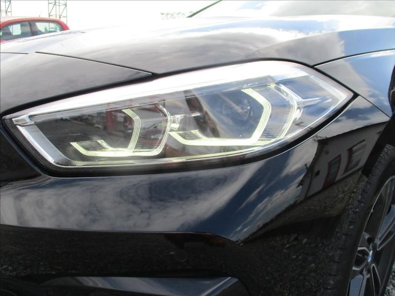 BMW Řada 1 1,5 118i, automat,servis,CZ, - fotka 28 z 30