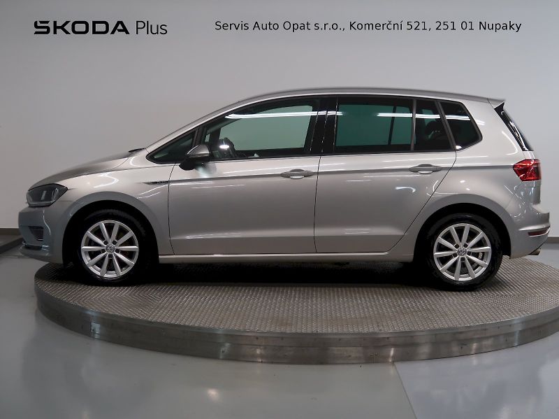 Volkswagen Golf Sportsvan (2016) COMFORTLINE 1.4TSI 92KW DSG - fotka 3 z 36