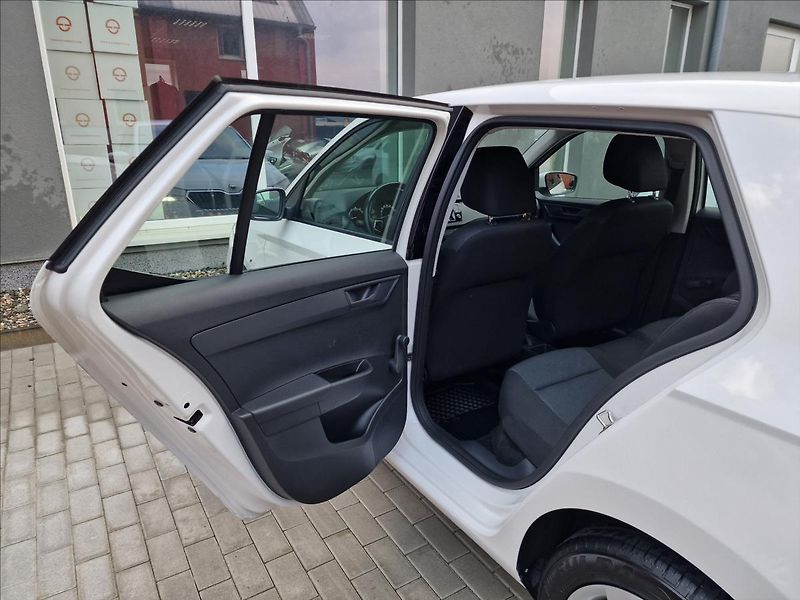 Škoda Fabia 1.0TSI 70kW, původ ČR, 1.Maj. - fotka 18 z 46