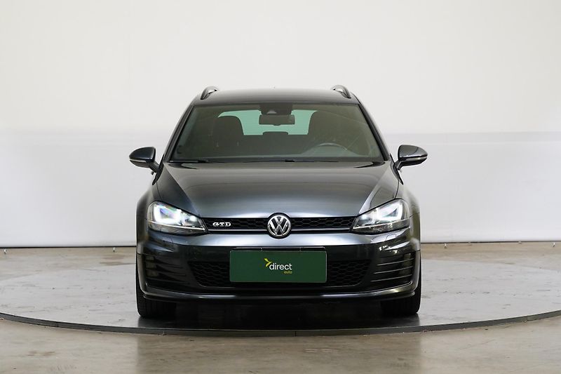 Volkswagen Golf - fotka 4 z 28