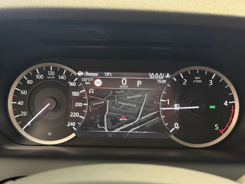 Land Rover Discovery Sport (2023) S D165 9AT AWD - fotka 15 z 28