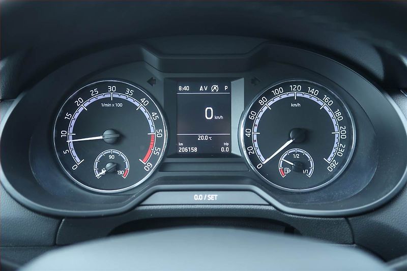 Škoda Octavia (2017) 1.6 TDI, Automat, Navi - fotka 11 z 23