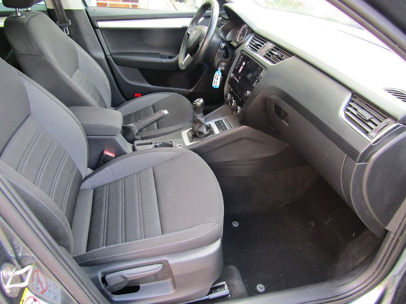Škoda Octavia (2018) 1.6 TDI - fotka 27 z 43