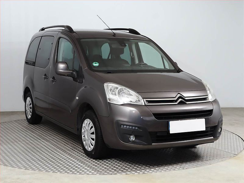 Citroën Berlingo (2018) Shine 1.6 BlueHDi, 5Míst, ČR - fotka 1 z 15