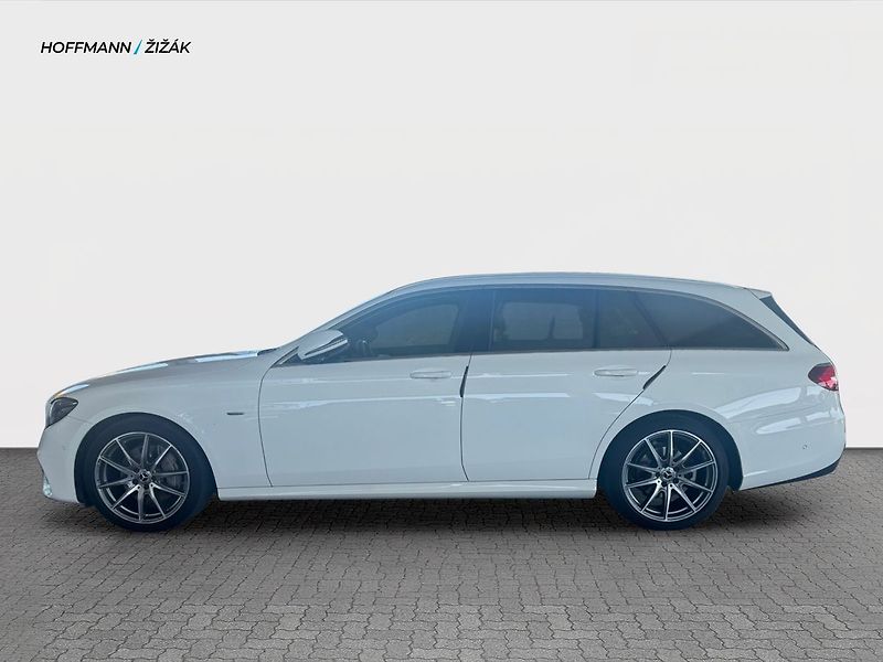 Mercedes-Benz Třídy E 300d - fotka 8 z 21