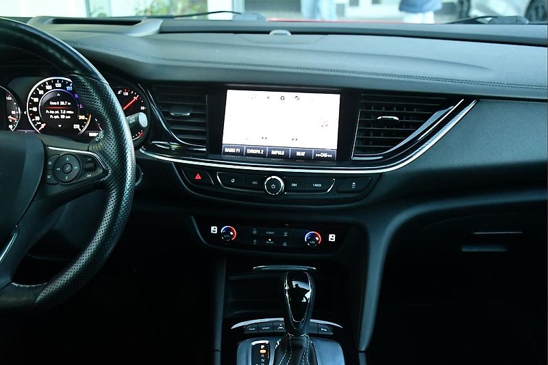 Opel Insignia 2.0CDTi COUNTRY TOURER 4X4 ČR - fotka 8 z 45