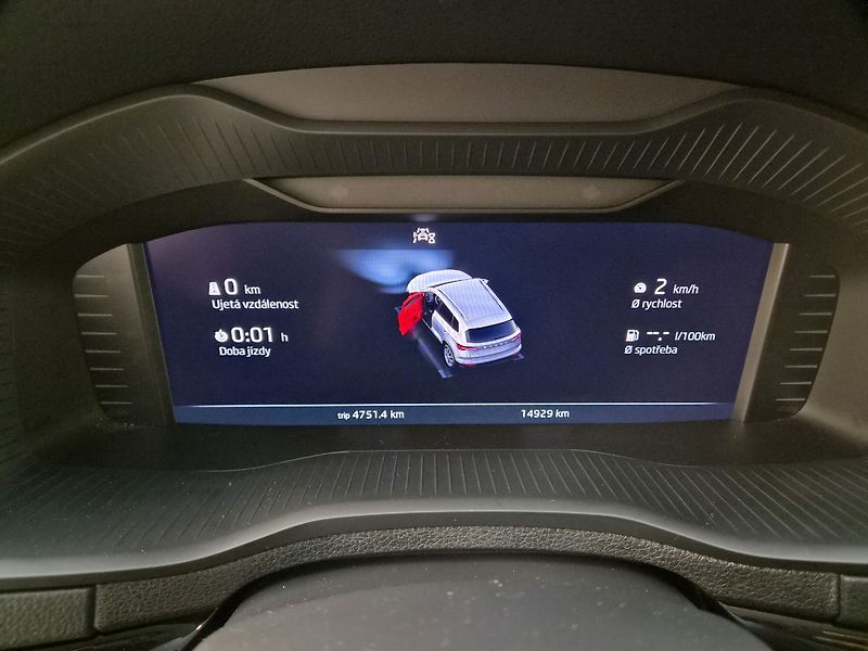 Škoda Karoq 1.5 TSI Top selection - fotka 9 z 27