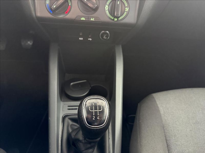 Škoda Fabia 1,2   TSI,SERVISKA,1.MAJ,Red&G - fotka 21 z 26