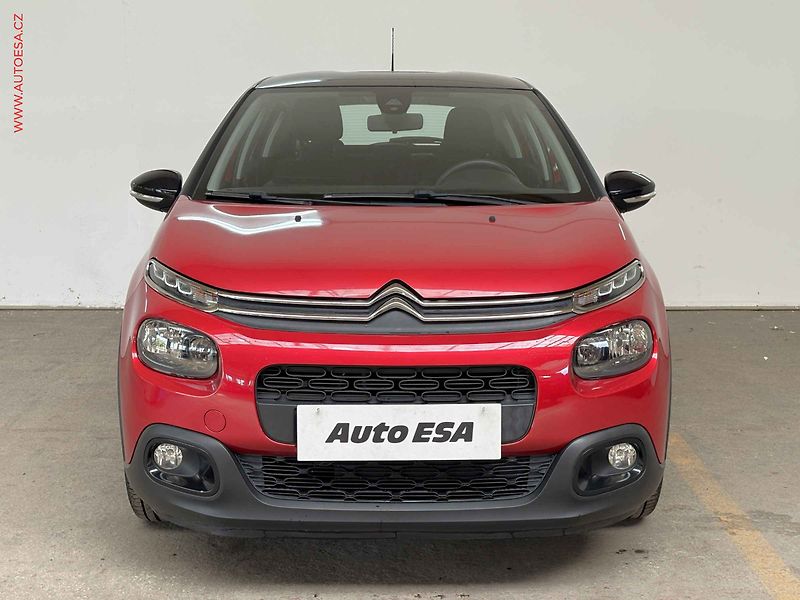 Citroën C3 (2018) 1.2i, AC - fotka 2 z 15