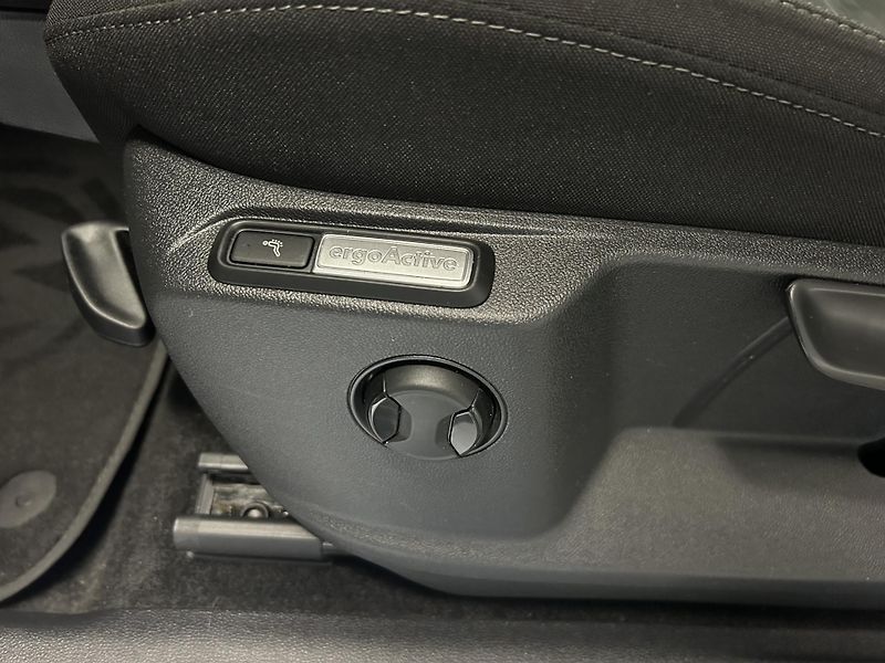 Volkswagen Tiguan Allspace (2024) 2.0TDi DSG 4M MATRIX HUD 360° - fotka 7 z 36