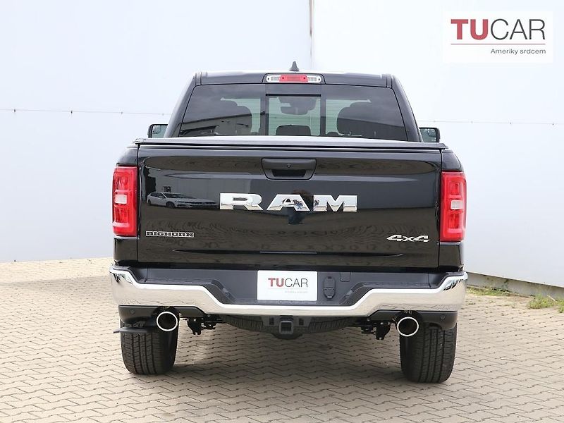 RAM 1500 (2026) BigHorn 5.7 V8 HEMI 2026 - fotka 6 z 48