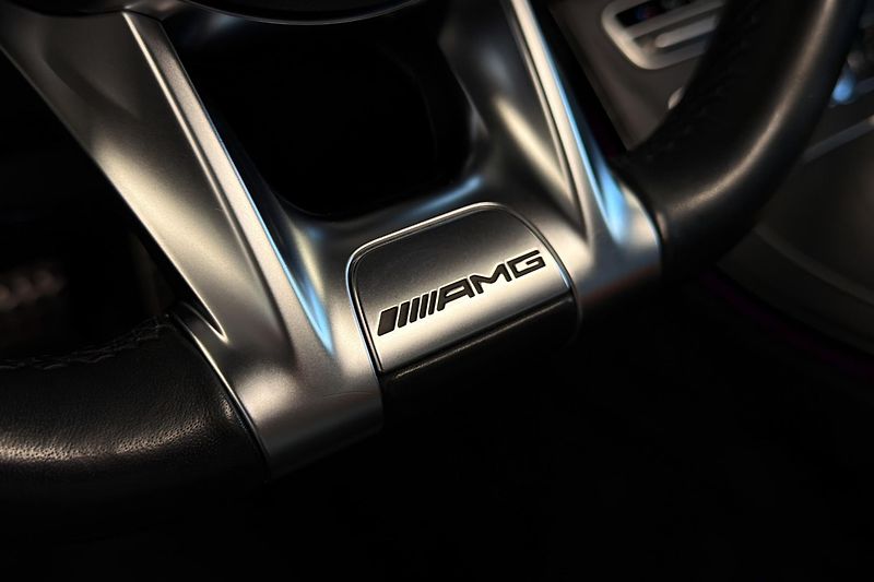 Mercedes-Benz Třídy E (2018) Mercedes-Benz E 53 AMG 4Matic+ - fotka 46 z 52