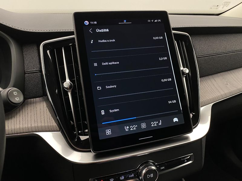 Volvo XC90 (2026) T8 AWD Plug-in DARK PLUS 7m - fotka 64 z 72