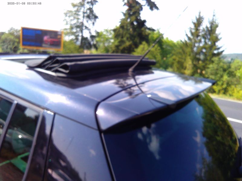 Škoda Fabia (2008) 1.9 TDi, 77 kW, kabriolet - fotka 32 z 34