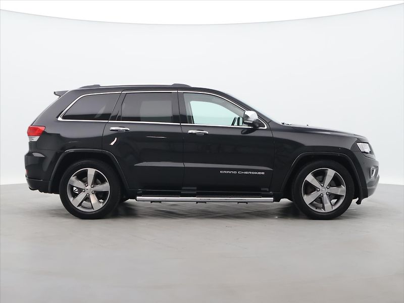 Jeep Grand Cherokee 3.0 CRDI 184kW Overland 4WD - fotka 8 z 40