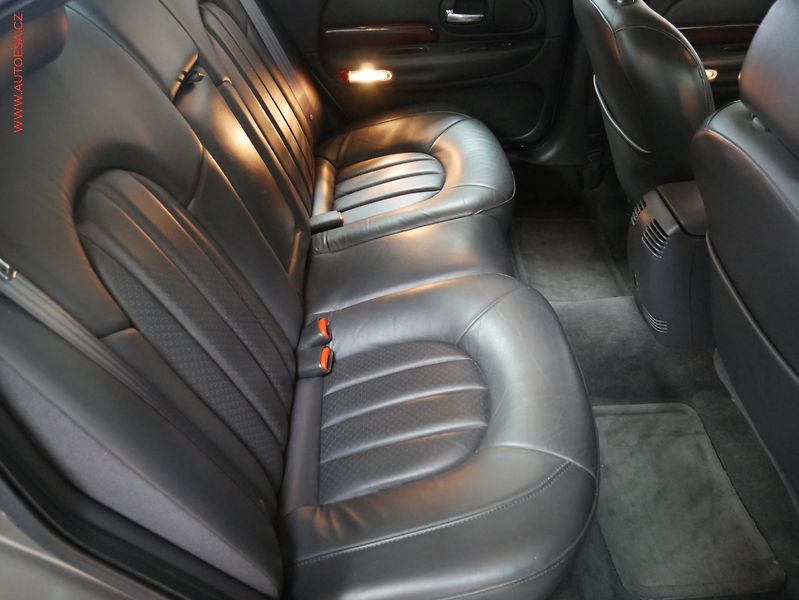 Chrysler 300C (1999) 3.5LV6, 2.maj,ČR, AT, tempo - fotka 10 z 21