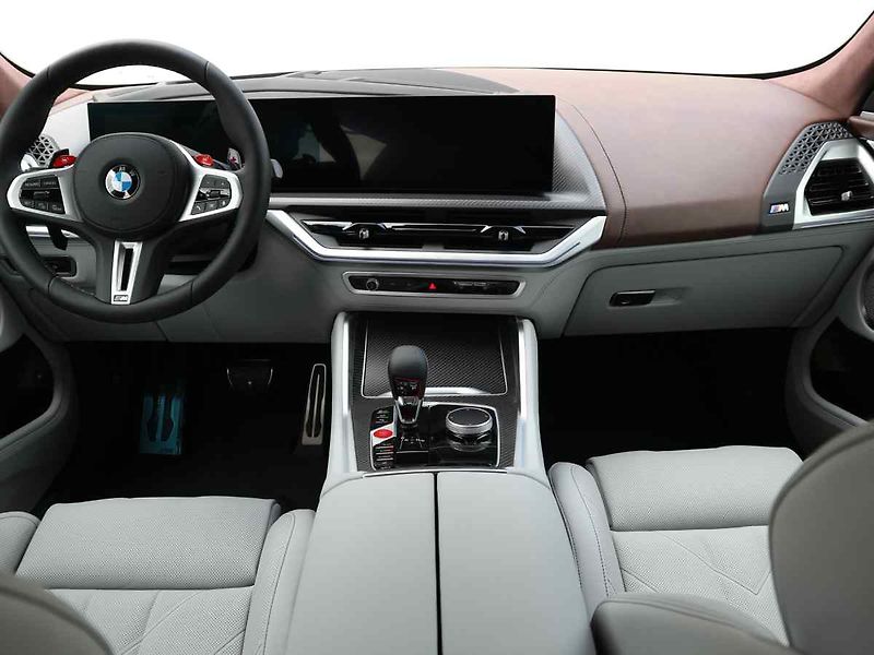 BMW XM (2026) - fotka 6 z 10