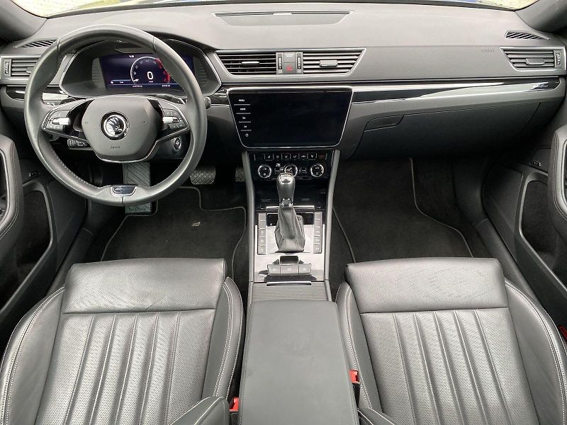 Škoda Superb (2023) Combi 2.0 TDI DSG L&K - fotka 5 z 35