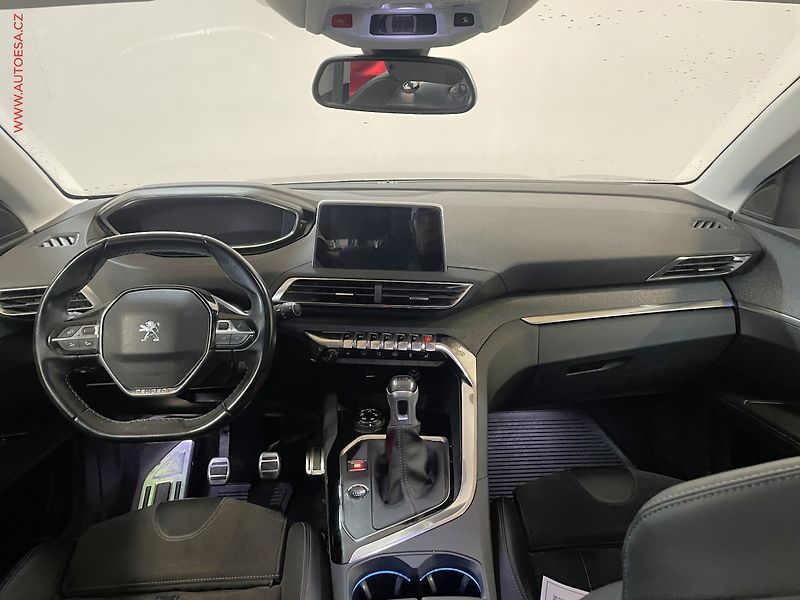 Peugeot 5008 (2019) 1.5 HDi, Crossway, LED, panor - fotka 8 z 17