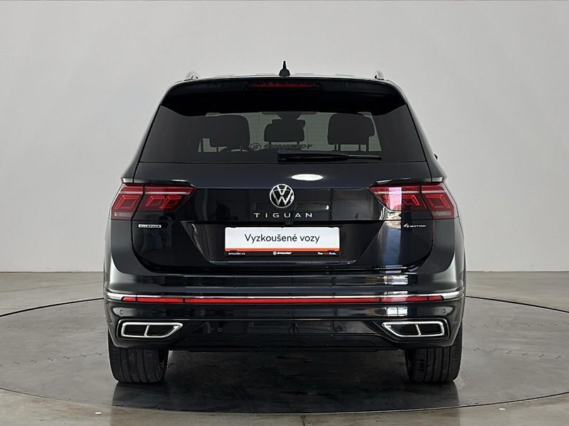 Volkswagen Tiguan R-Line 4MOT DSG - fotka 17 z 31