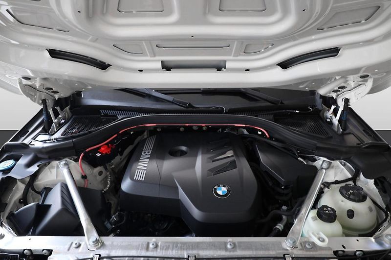 BMW X3 20 xDrive - fotka 9 z 23