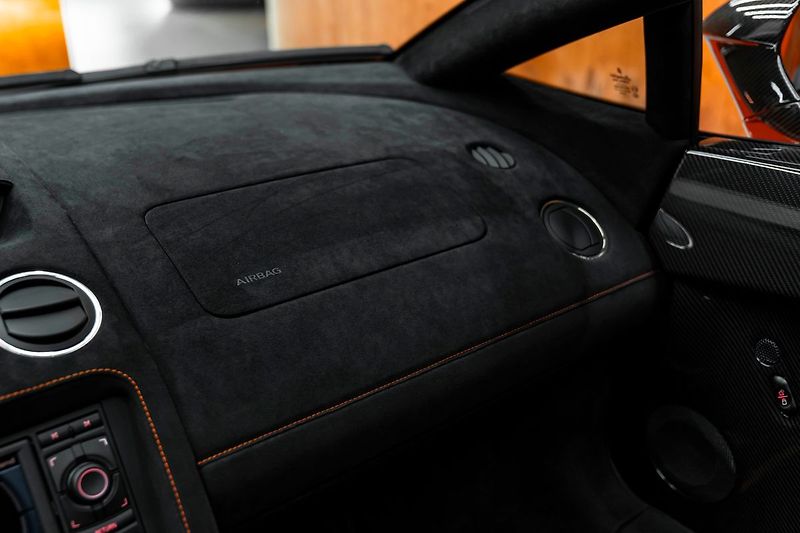 Lamborghini Gallardo Performante - fotka 27 z 36