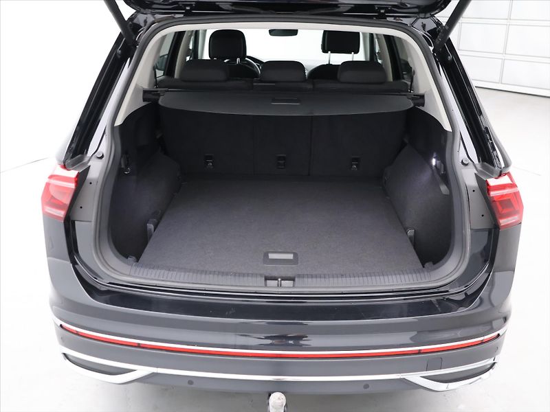 Volkswagen Tiguan Allspace 2,0 TDI DSG 4M CZ Elegance DPH - fotka 10 z 29