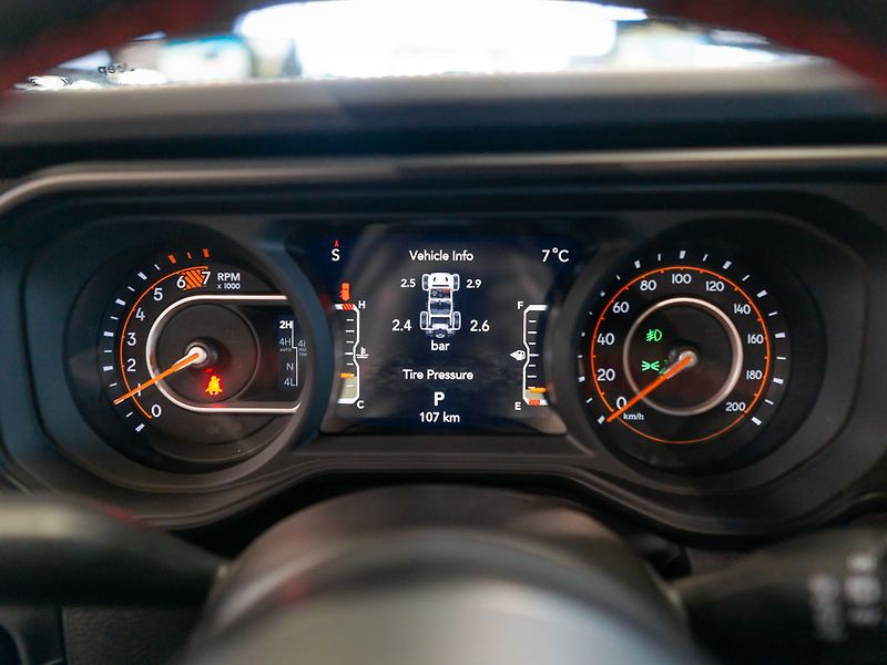 Jeep Wrangler (2026) 3.6 V6 Rubicon X, Naviják - fotka 21 z 39