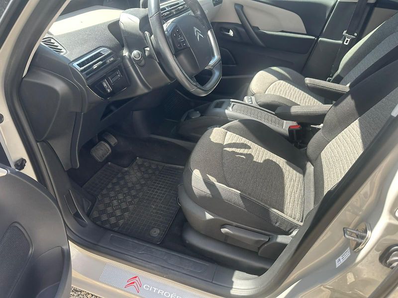 Citroën C4 Picasso (2017) 1.6HDi,88KW,MASÁŽ, BLIS, 1.MAJ - fotka 31 z 35
