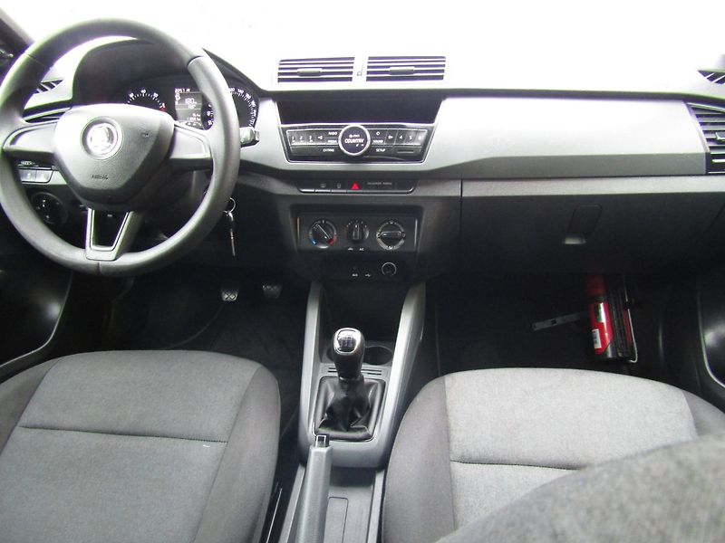 Škoda Fabia (2016) 1.0 MPI 55kW 1.MAJITEL - fotka 15 z 35