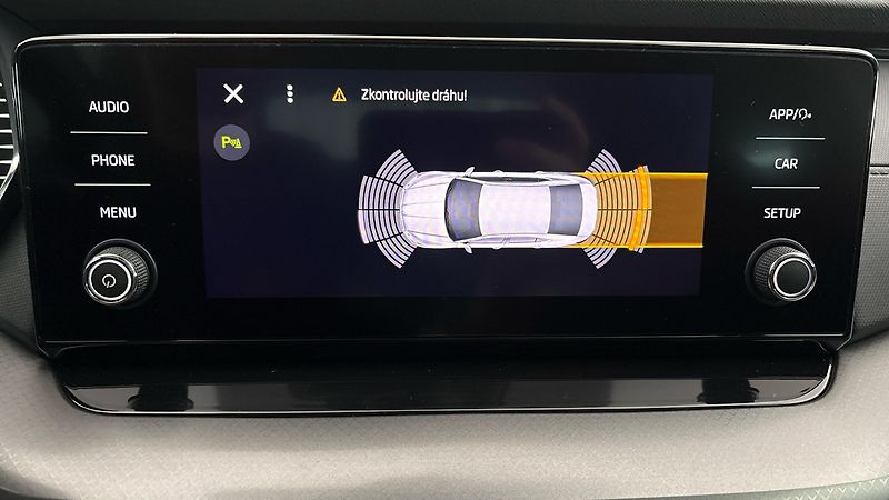 Škoda Octavia 2.0 TDI Ambition - fotka 12 z 24