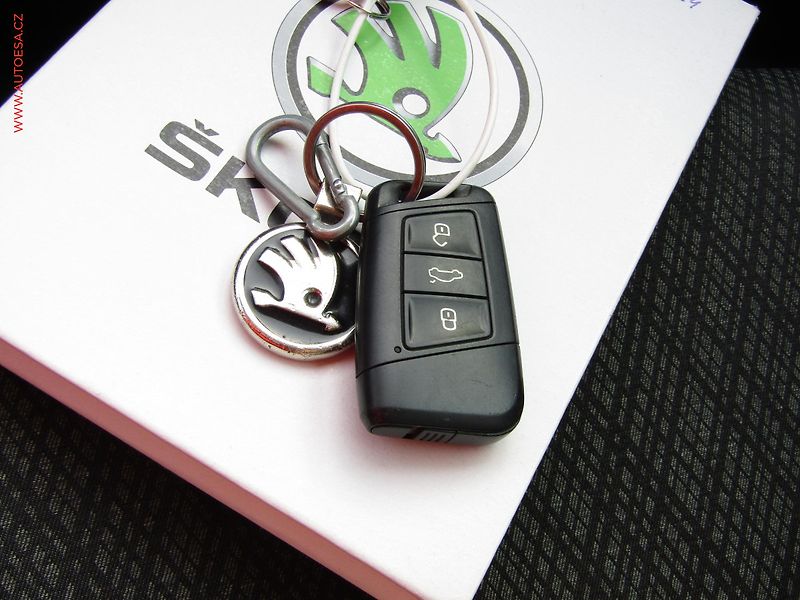 Škoda Karoq (2022) 1.5 TSi, 1.maj,ČR, DSG, navi - fotka 22 z 23
