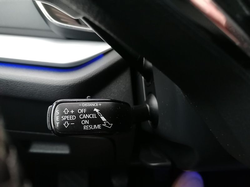 Škoda Octavia (2020) 2.0 TDi  LED,KAMERA,ACC - fotka 25 z 35