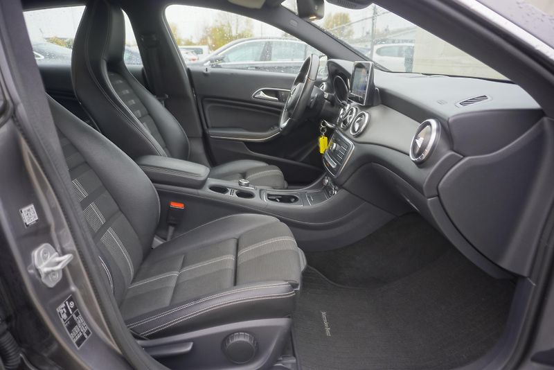 Mercedes-Benz CLA (2017) 200 2,2D SHOOTINGBRAKE AUT. - fotka 20 z 24