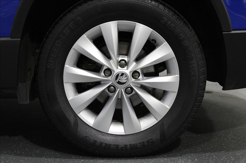 Škoda Karoq 2,0 TDI DSG 4x4 1.majitel CZ - fotka 33 z 34