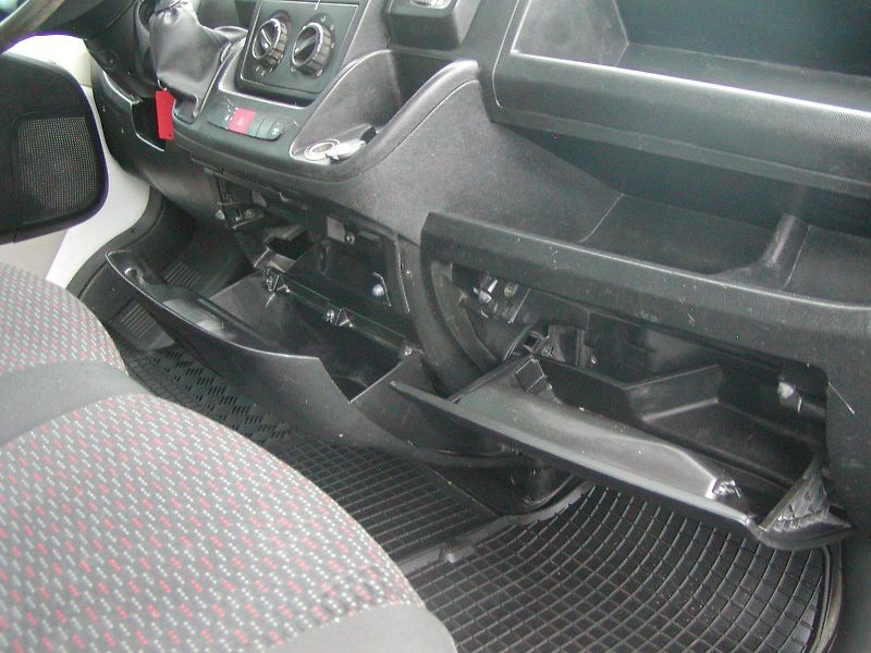 Peugeot Boxer (2015) 2.2 HDi,SKLOPKA, VÝB.STAV!! - fotka 68 z 74