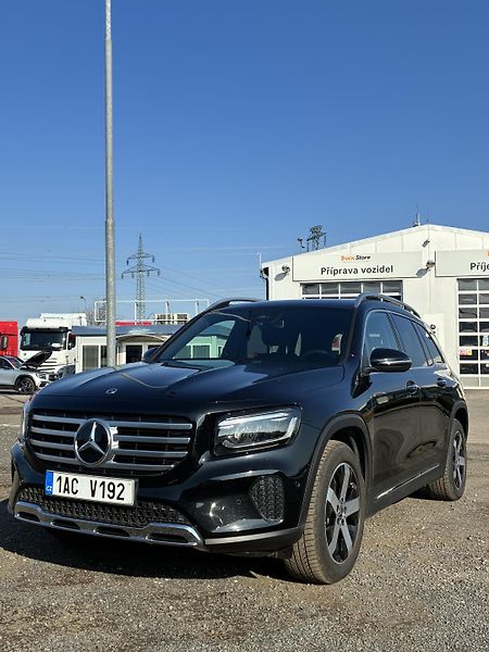 Mercedes-Benz GLB (2024) 200d 4MATIC - fotka 4 z 17