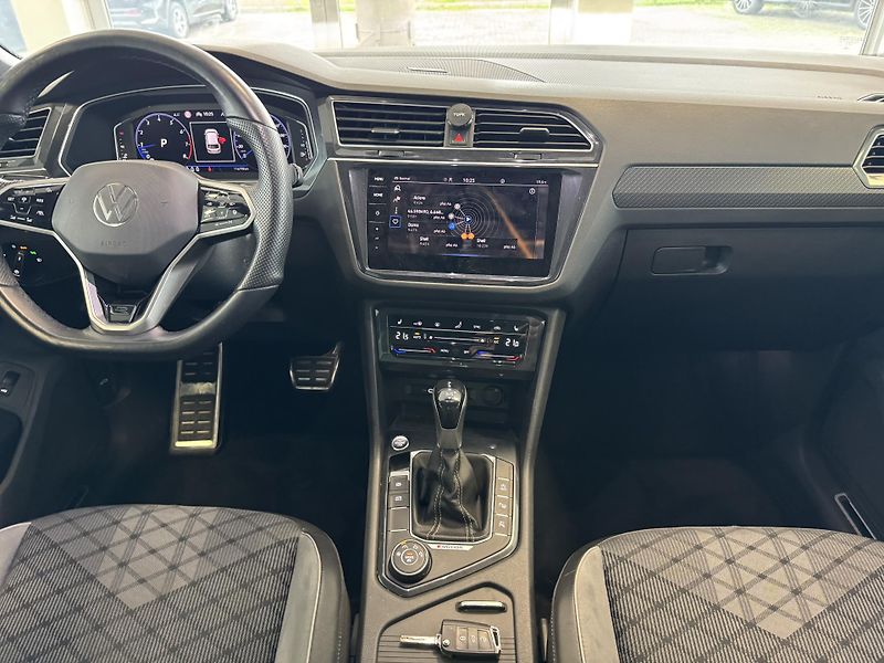 Volkswagen Tiguan (2021) 2,0TSi 4M R-LINE LED NAVI  - fotka 12 z 33