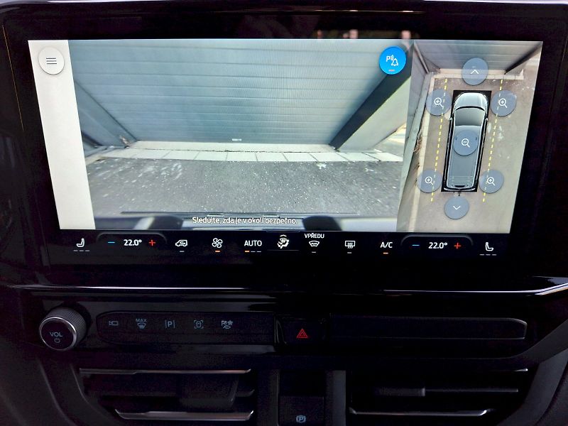 Ford Tourneo Custom (2025) L2 Titanium X AWD 2,0 EcoBlue - fotka 23 z 35