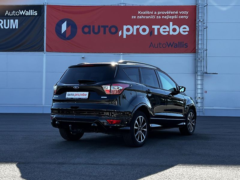 Ford Kuga 1.5 EcoBoost ST Line TZ - fotka 4 z 24