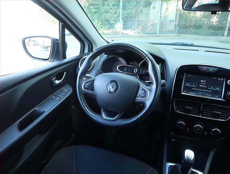 Renault Clio (2016) Limited 1.2 16V, Serv.kniha - fotka 7 z 18