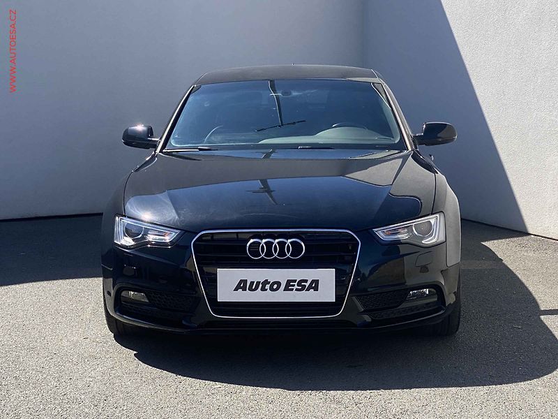 Audi A5 (2014) 2.0 TDi quattro, S-line, AT - fotka 2 z 21